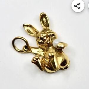Franklin Mint Whimsical Gold Bunny Charm with Faux Pearl Accent